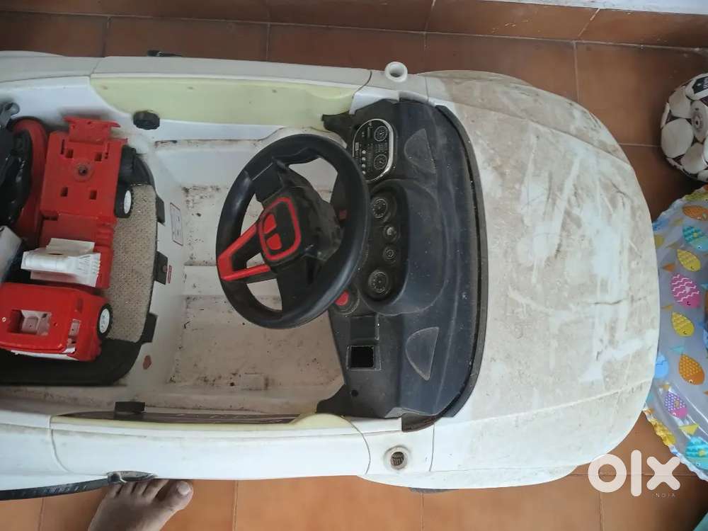 Kids Electric Ride-On Audi Car (Motor Functional - Needs Battery) - Photo 1