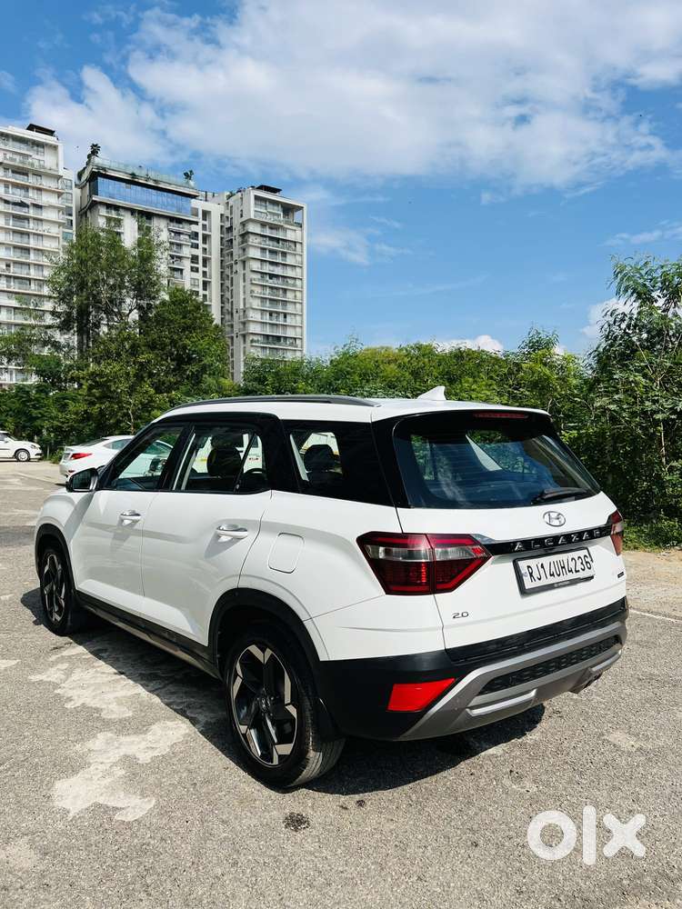 Hyundai Alcazar Signature, 2022, Petrol