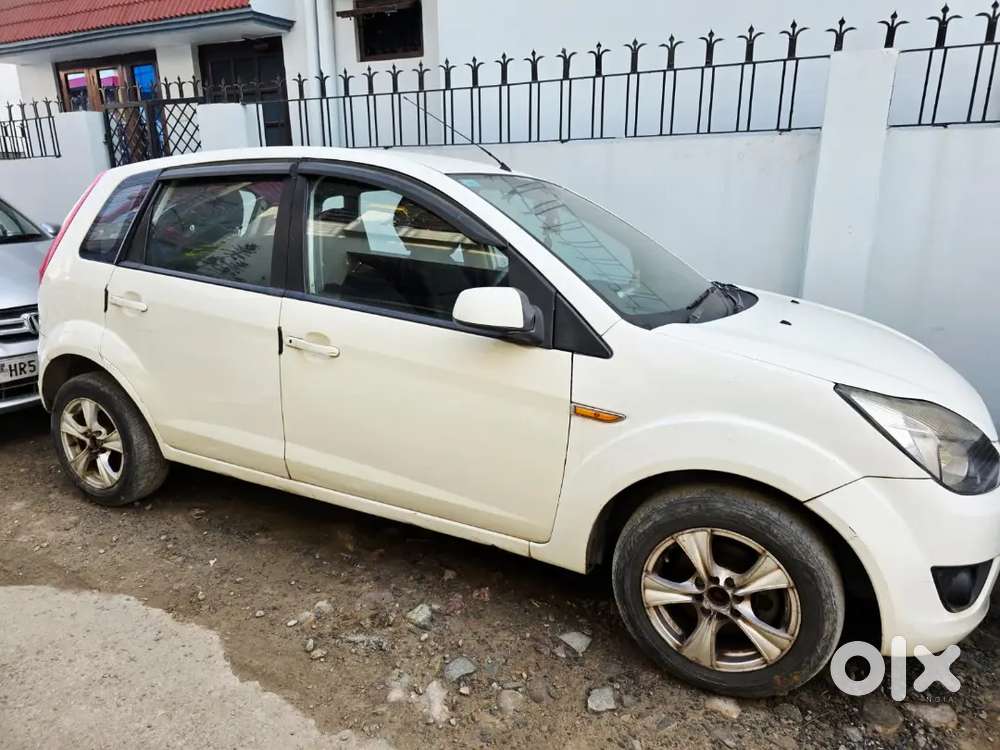 Ford Figo White For Sale-urgent