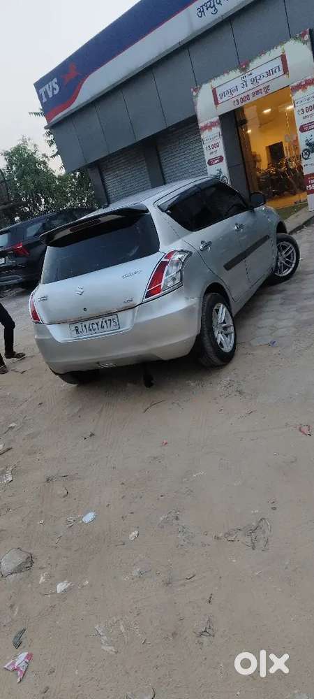 Maruti Suzuki Swift 2015 Diesel 127000 Km Driven