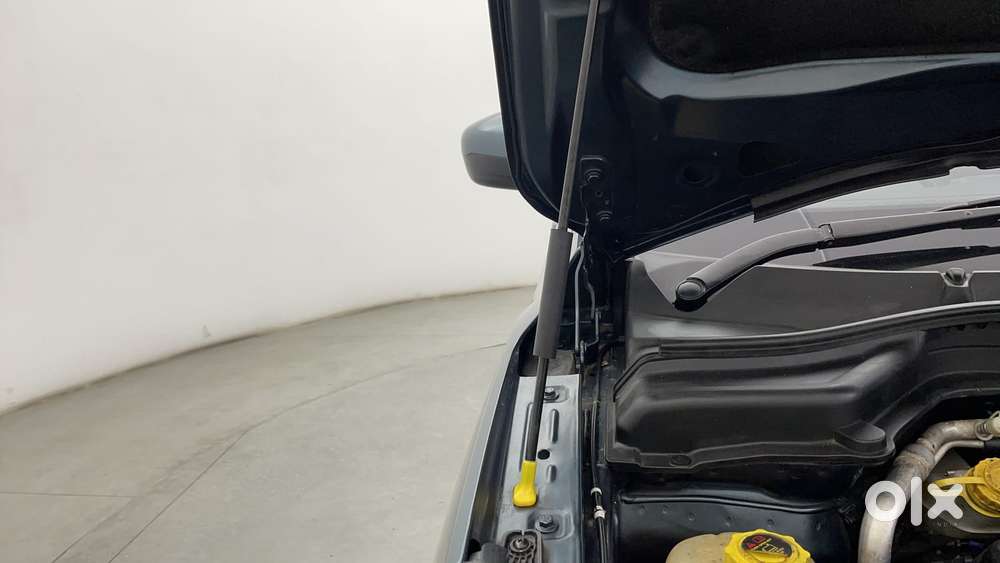 Mahindra Xuv300 W4 Diesel, 2023, Diesel