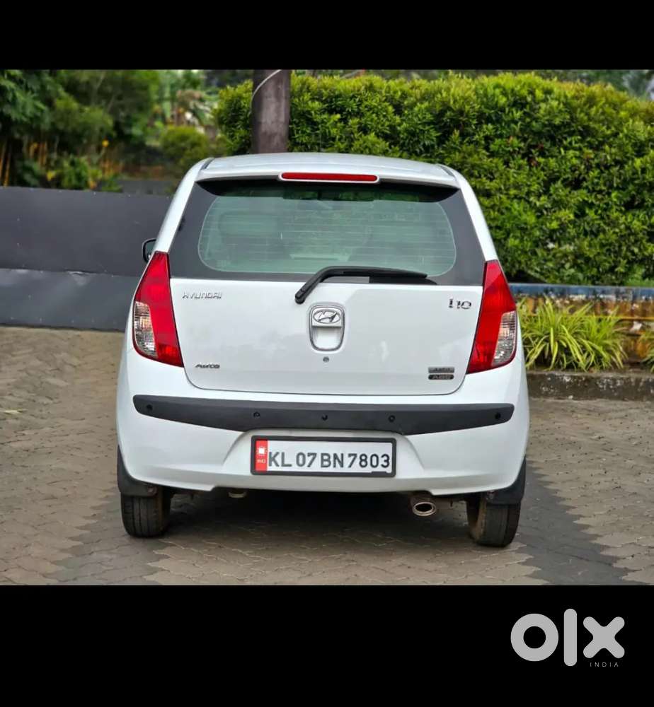 Well Maintained 2010 Santro, Sunroof, Automatic,40000 Km Only.