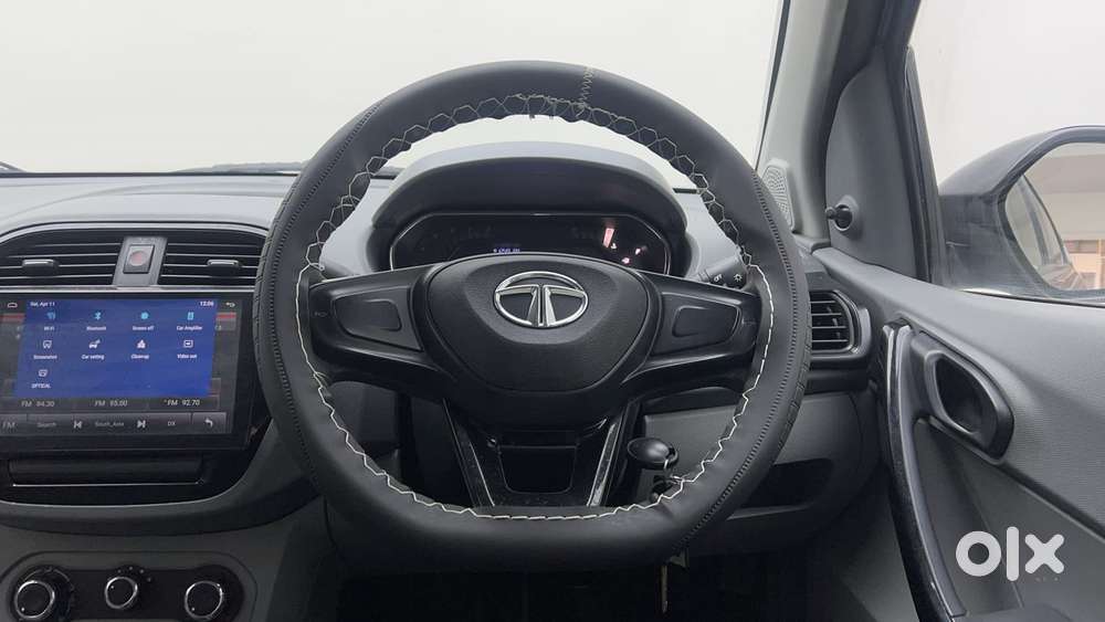 Tata Tigor Xe, 2022, Petrol