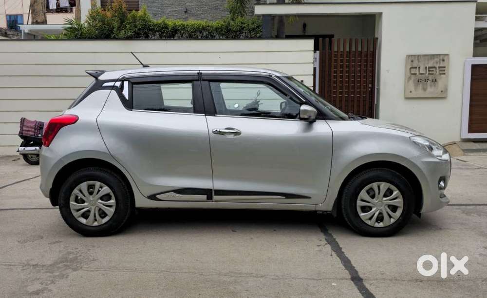 Maruti Suzuki Swift Vxi + Manual, 2020, Petrol