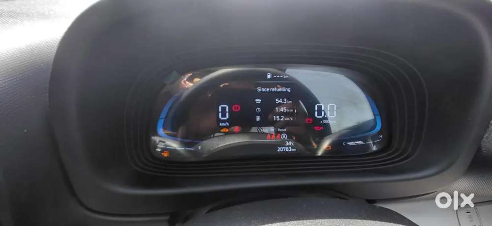 Hyundai Venue 2025 Petrol 20783 Km Driven