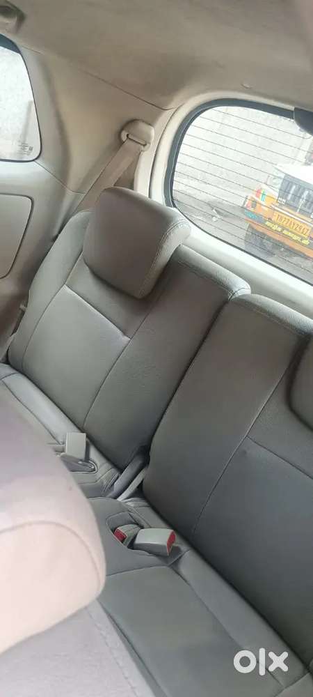 Toyota Innova 2013