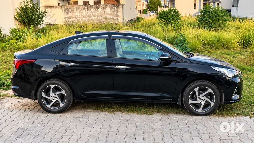 Hyundai Verna Petrol 2023