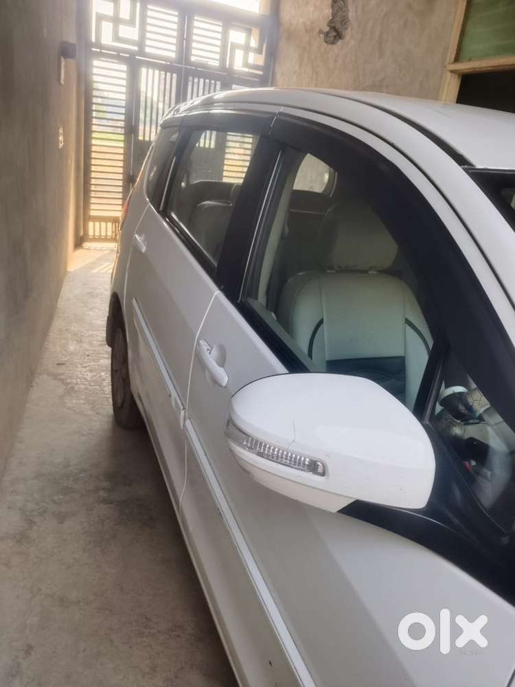 2017 Maruti Ertiga 80000 Km Vxi Cng