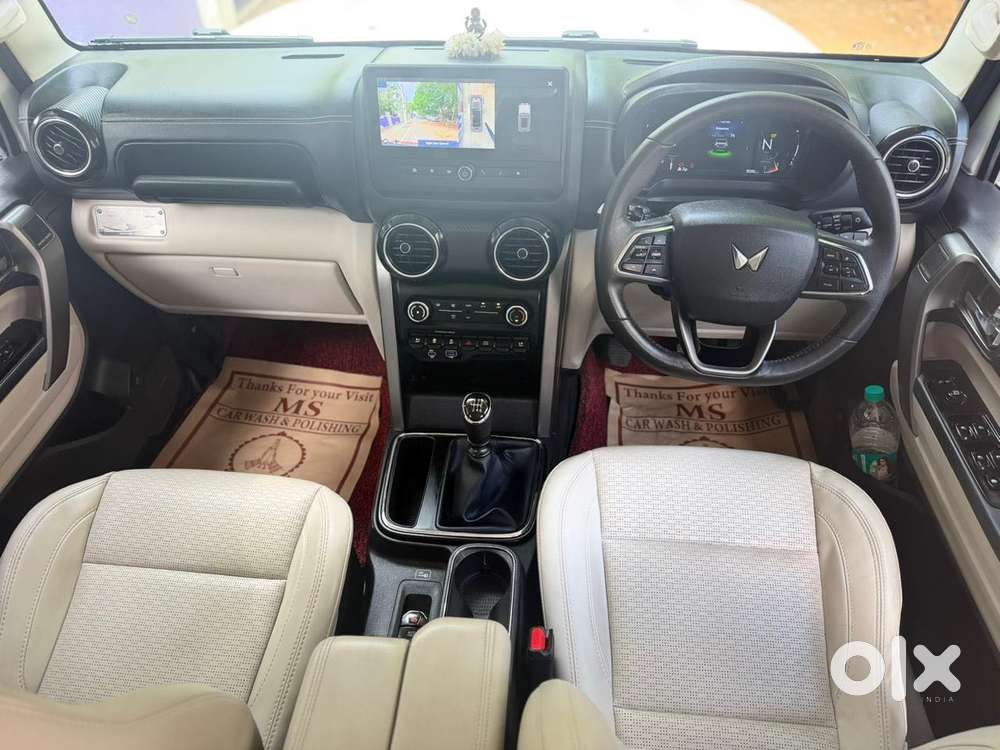 Mahindra Thar Roxx Ax7 L Diesel Mt 2wd, 2025, Diesel