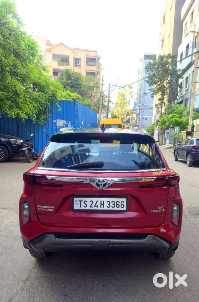 Toyota Urban Cruiser Hyryder 1.5 V Hybrid, 2023, Petrol