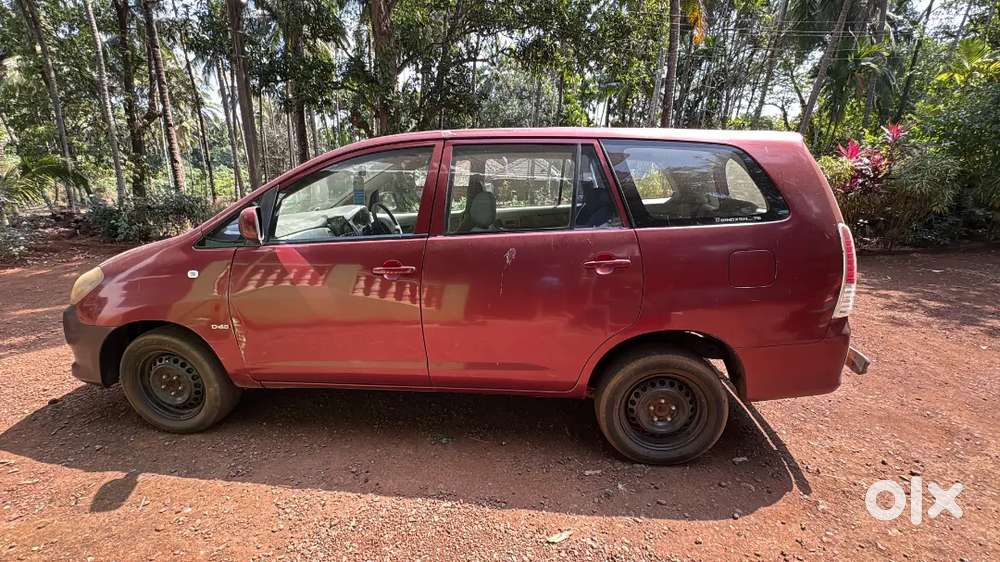 Toyota Innova 2010 Diesel Well Maintained