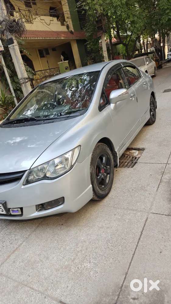 Honda Civic 1.8 V Automatic Petrol