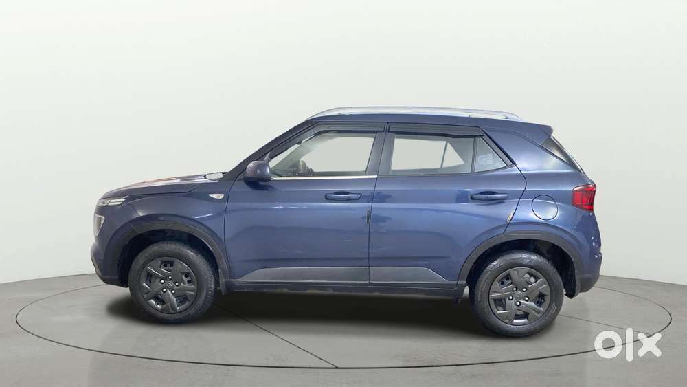 Hyundai Venue S, 2022, Petrol