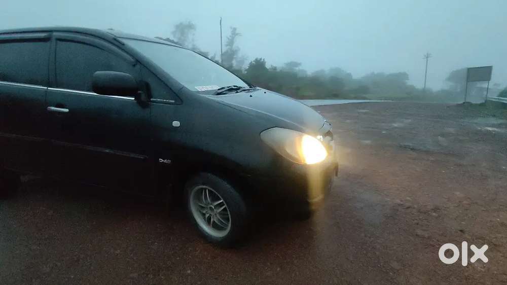 Toyota Innova 2006 Diesel  Driven