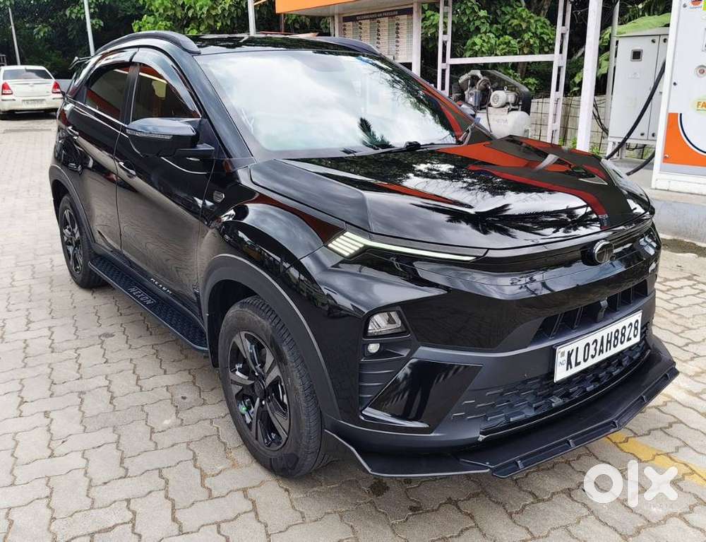 Tata Nexon Creative Plus 1.2 Petrol 6mt Dark Edition, 2025, Petrol