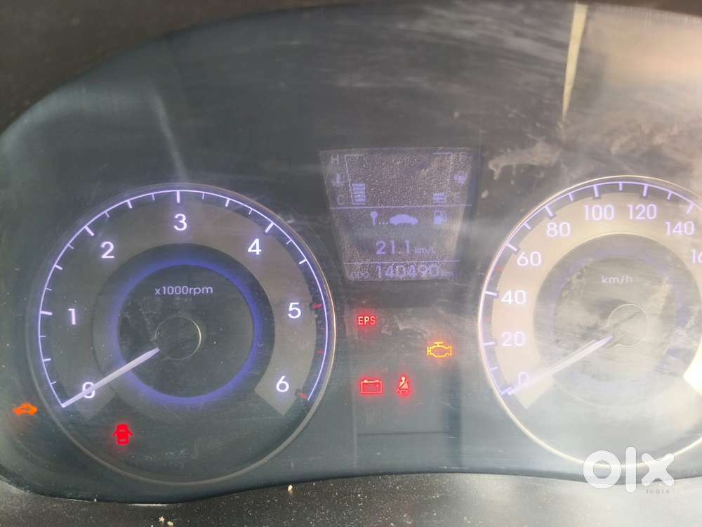 Hyundai Fluidic Verna 2013