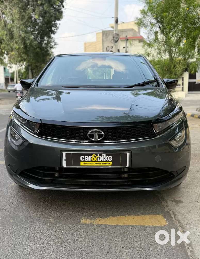 Tata Altroz Xz Plus (s), 2023, Petrol