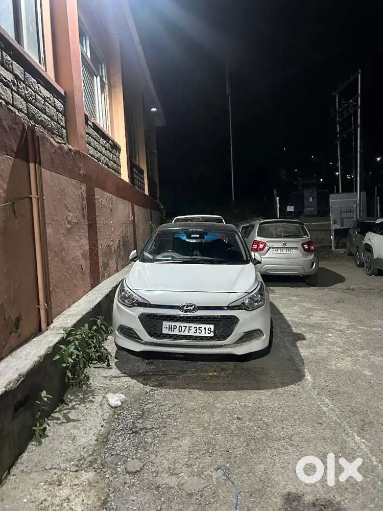 Hyundai Elite I20 2016 Petrol 95000 Km Driven + Alloys And Music Syste