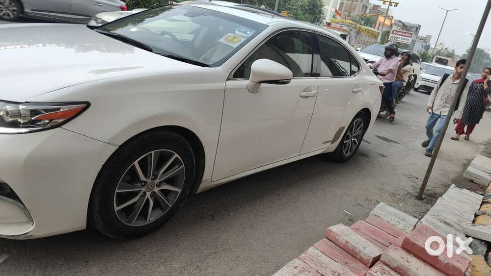 Lexus Es 300 Hybrid 2017 Petrol Good Condition