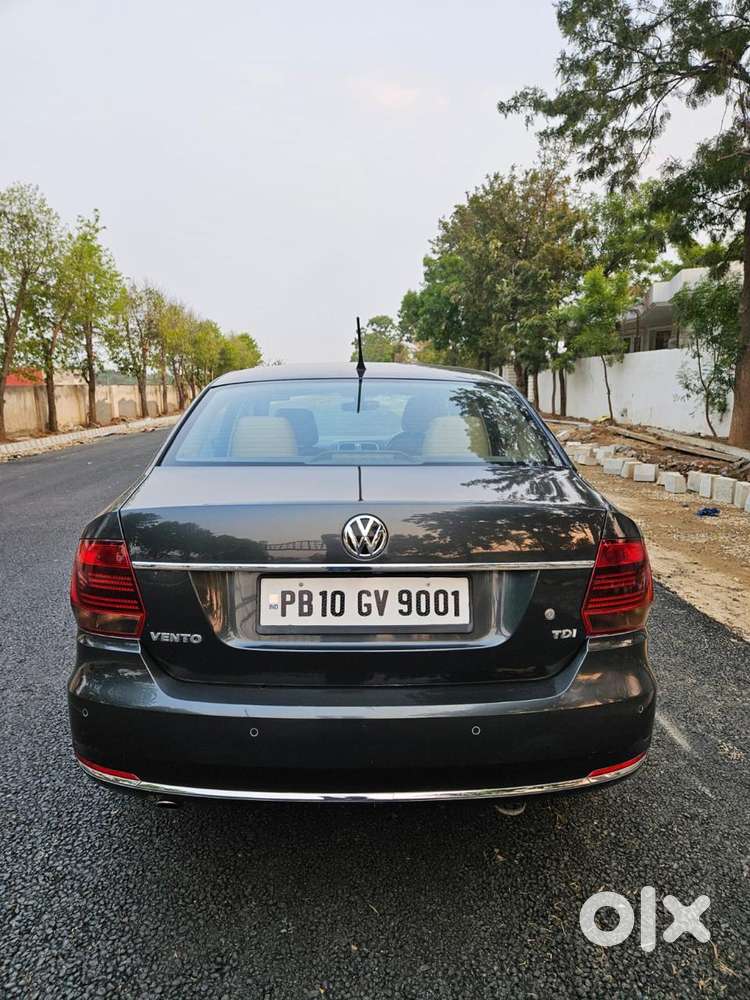 Volkswagen Vento 1.2 Highline Plus At 16 Alloy, 2017, Diesel