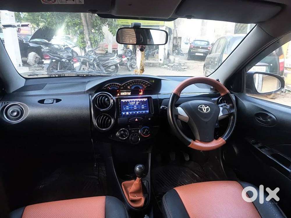Toyota Etios Cross, 2015, Petrol