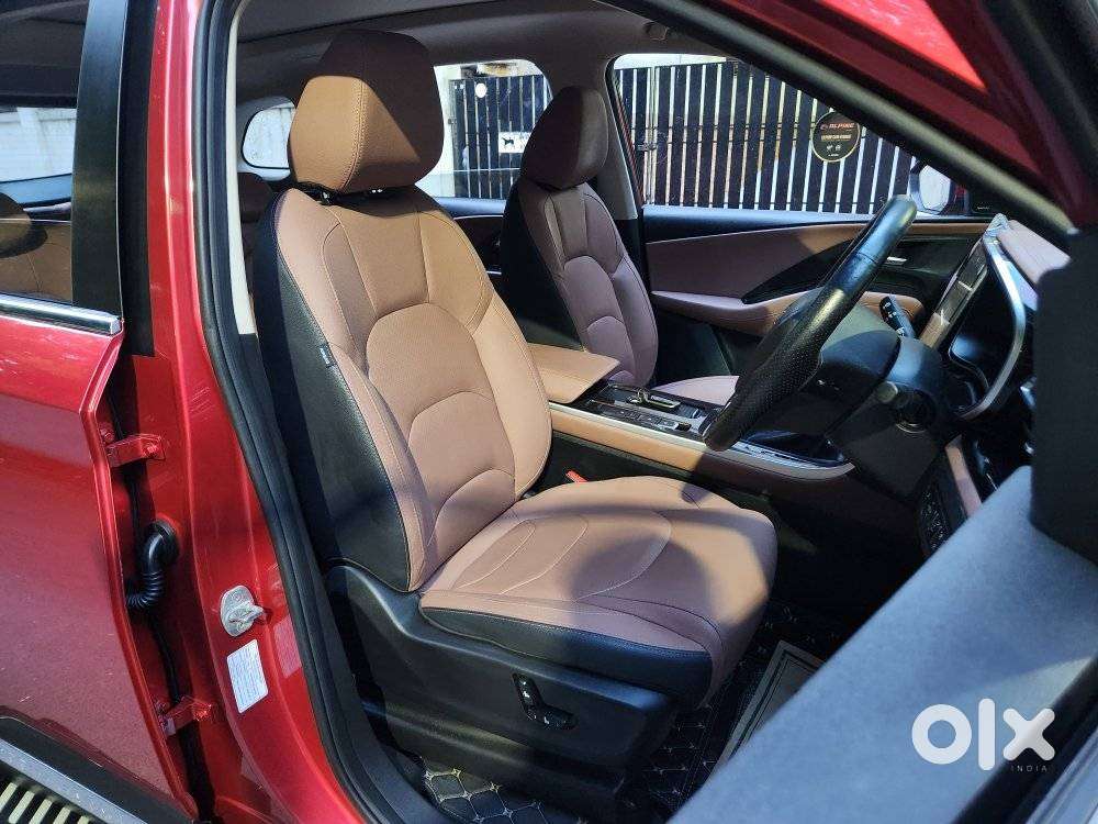 Mg Hector Plus Sharp Pro 1.5 Turbo Petrol Cvt 7 Str, 2023, Petrol