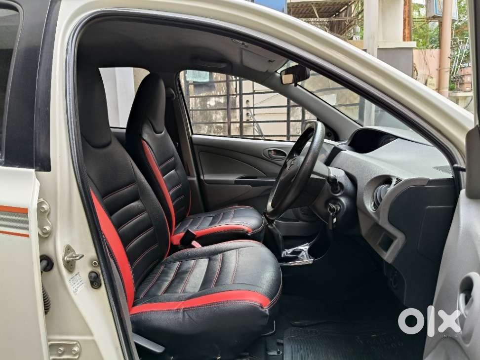 Toyota Etios Liva G Xclusive Edition, 2011, Petrol