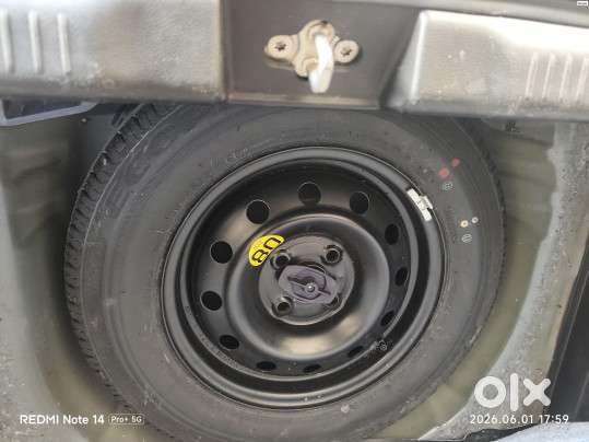 Maruti Suzuki Swift Dzire Amt Zxi, 2018, Petrol