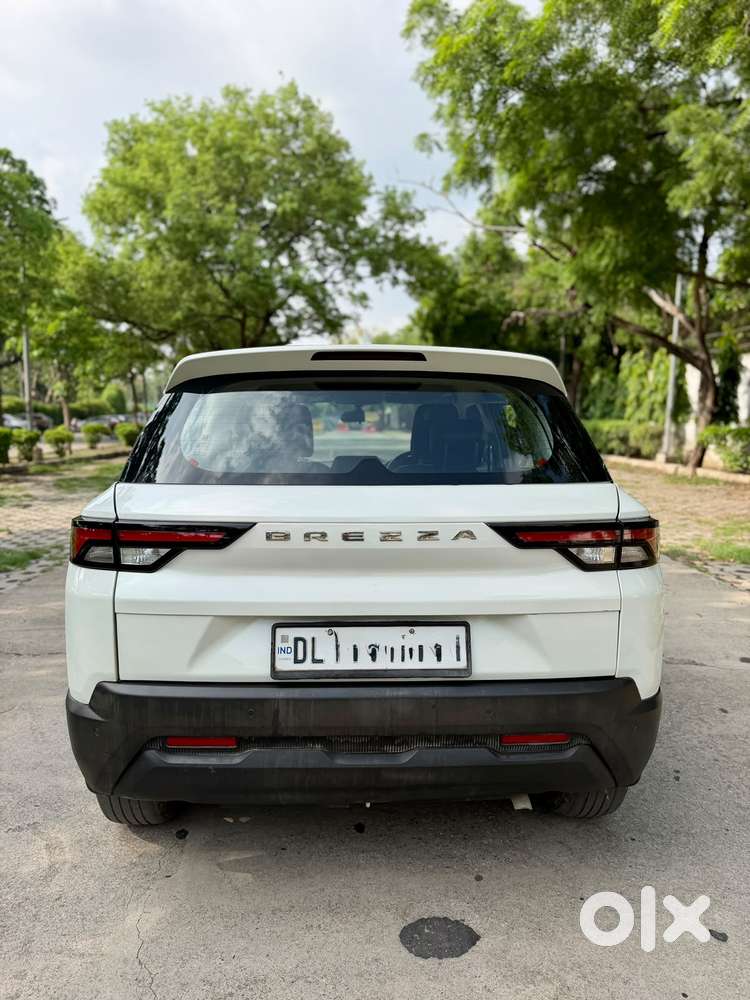 Maruti Suzuki Brezza 1.5 Vxi Cng, 2024, Cng & Hybrids