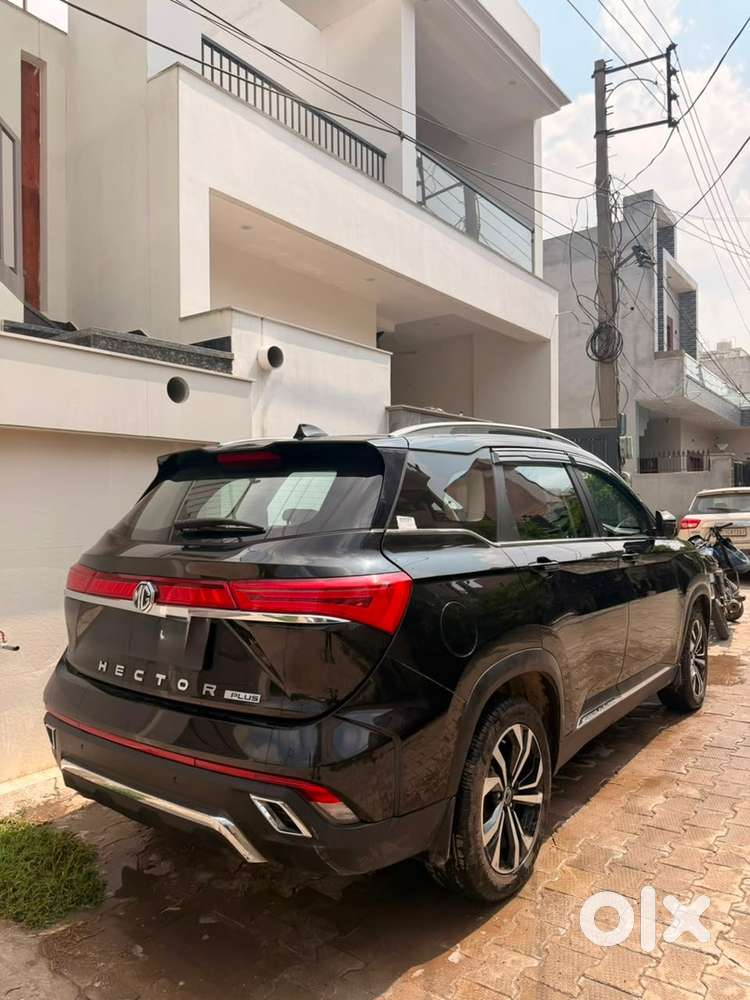 Mg Hector Plus 2024 Petrol Automatic
