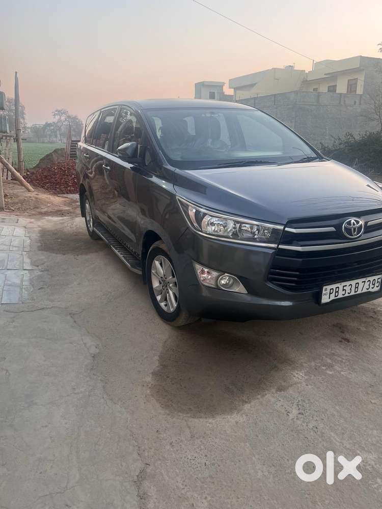 Toyota Innova Crysta 2.4 G 2019