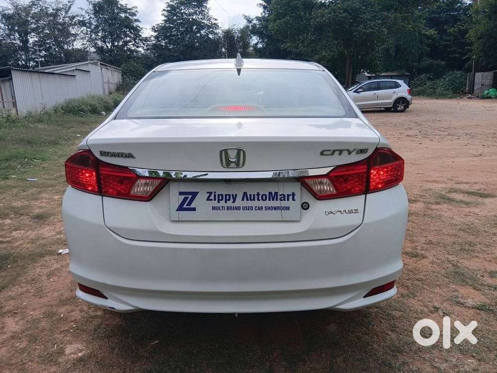 Honda City V Mt, 2015, Petrol