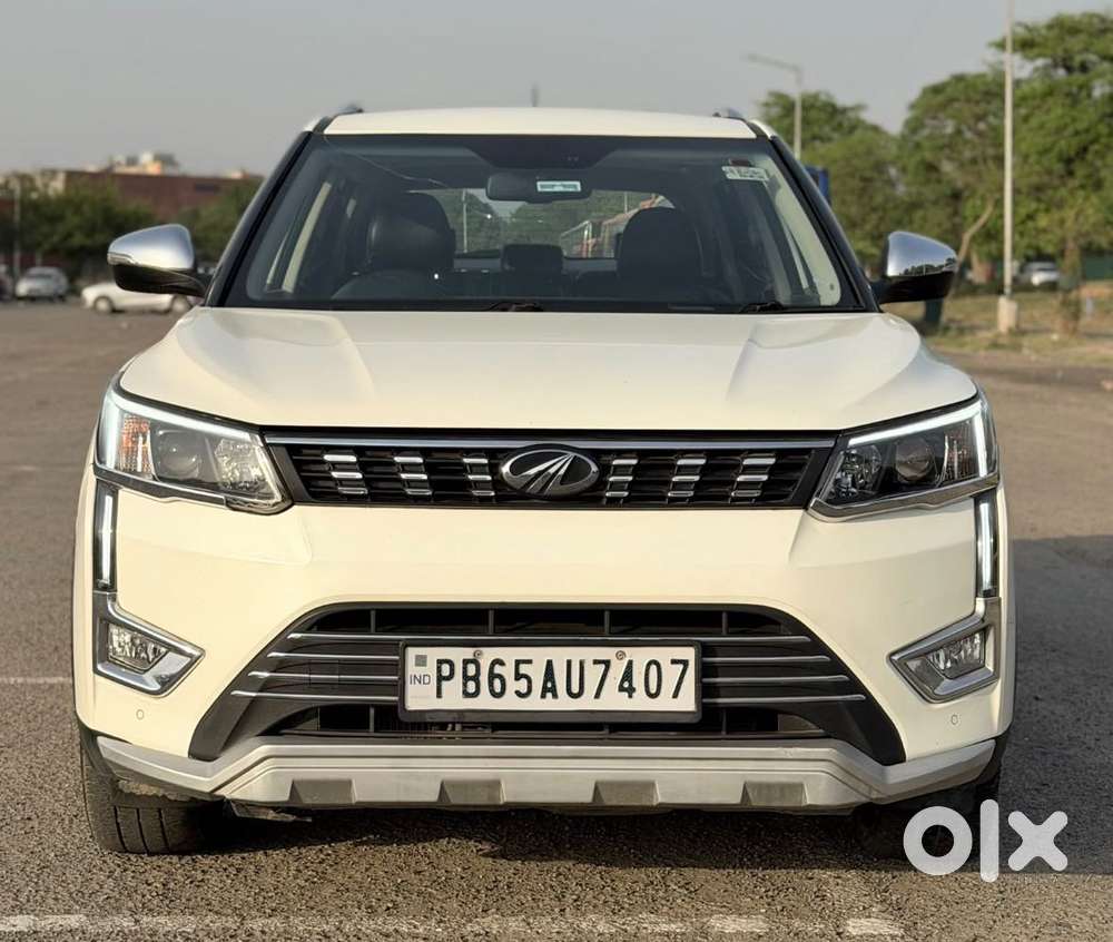 Mahindra Xuv300 W8 Option Dual Tone Diesel, 2019, Diesel