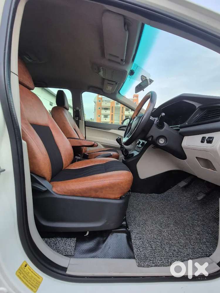 Mahindra Marazzo 2023 Diesel 77027 Km Driven