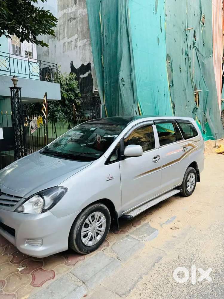 Toyota Innova 2.5 G 2011