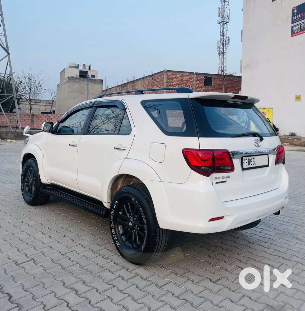 Toyota Fortuner 2011-2016 4x2 At, 2015, Diesel