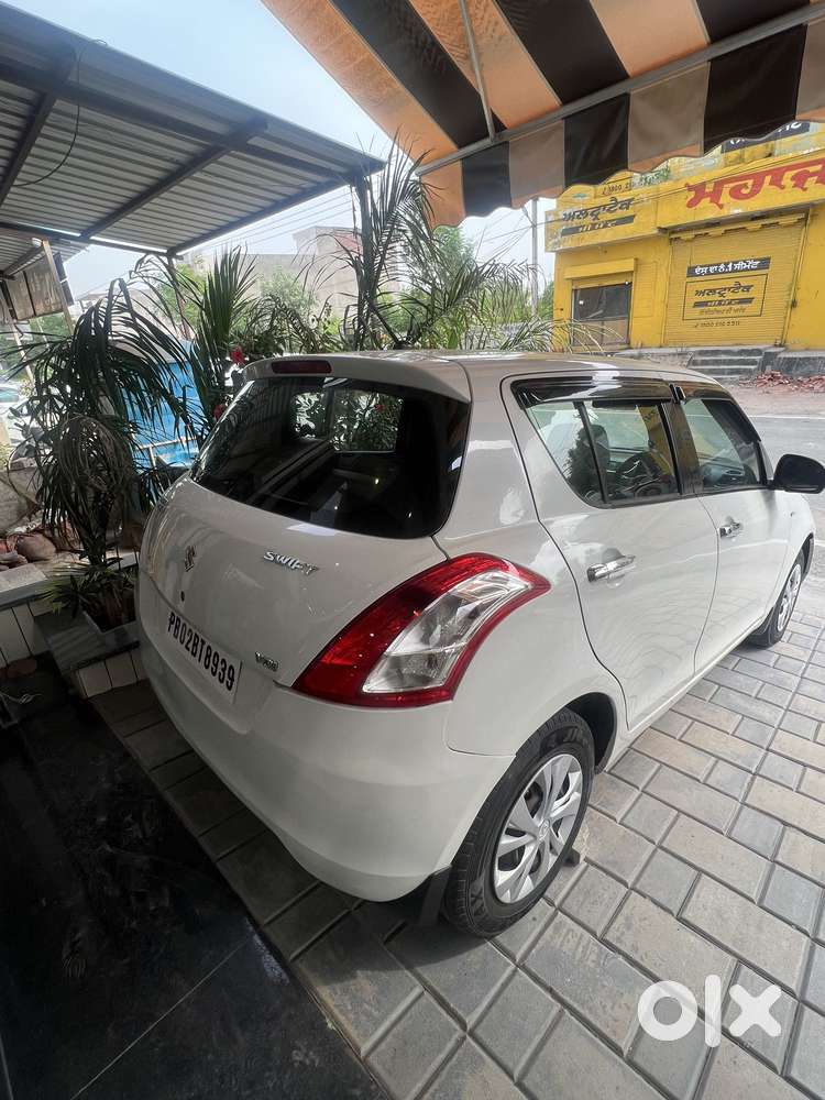 Maruti Suzuki Swift Vdi Bsiv W Abs, 2011, Diesel