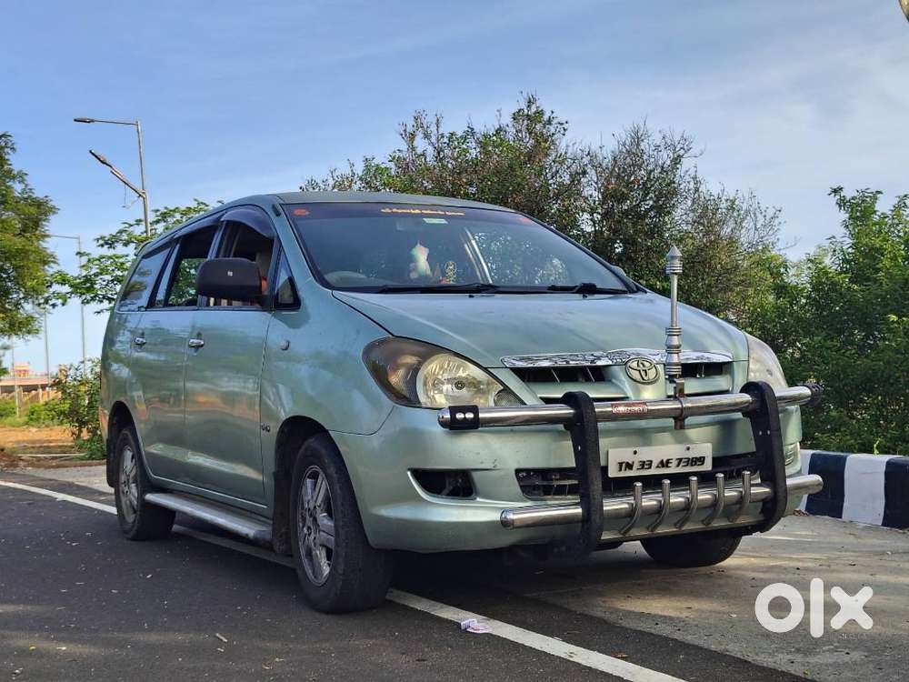 Toyota Innova 2005 Diesel 280000 Km Driven