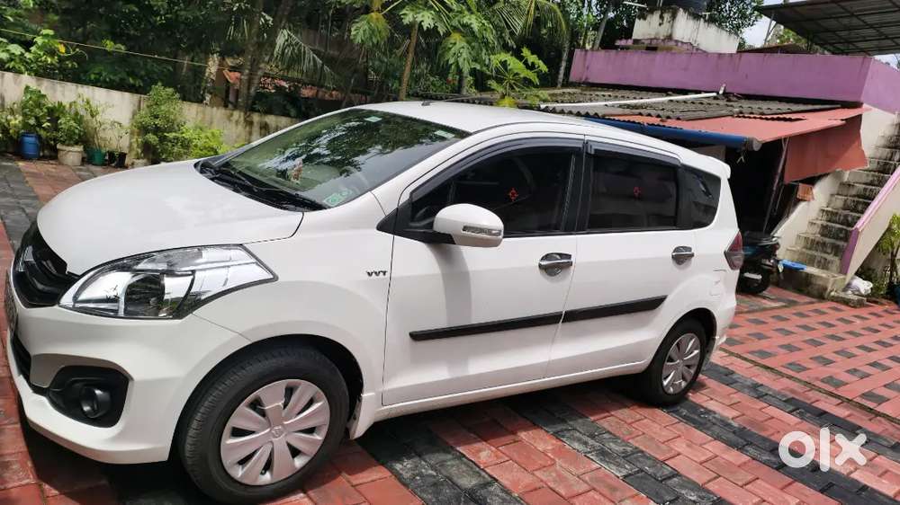 Maruti Suzuki Ertiga 2016 Vxi Petrol Manual
