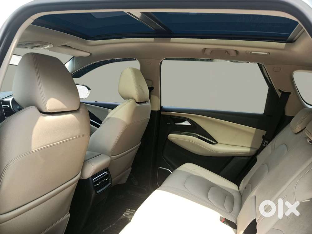 Mg Hector Savvy Pro 1.5 Turbo Cvt Dual Tone, 2023, Petrol