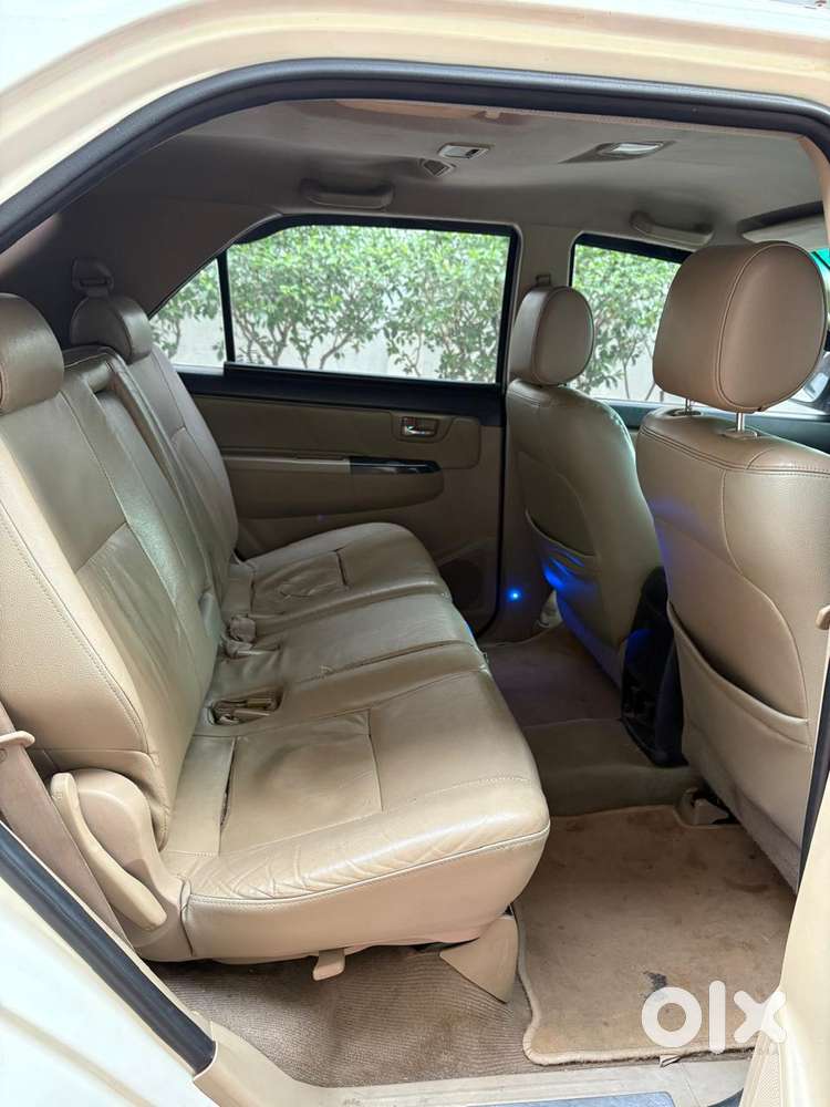 Toyota Fortuner 2011-2016 4x2 Manual, 2015, Diesel