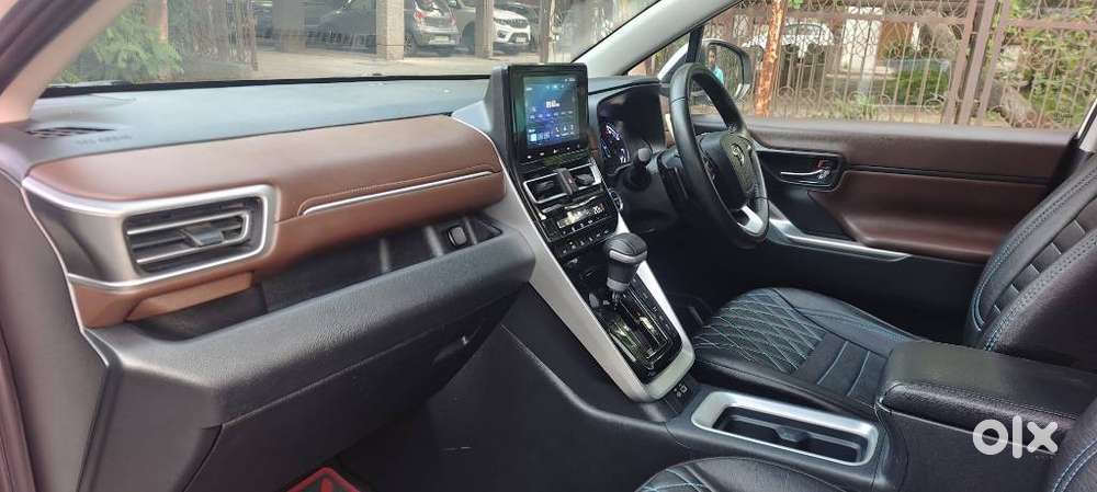 Toyota Innova Hycross 2.0 Vx Hybrid 8 Str, 2024, Petrol