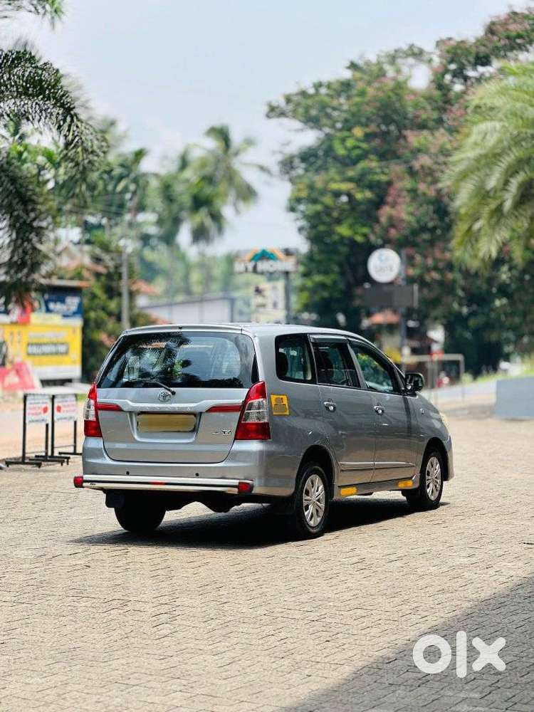 Toyota Innova 2.5 Gx 7 Seater Limited Edition, 2015, Diesel