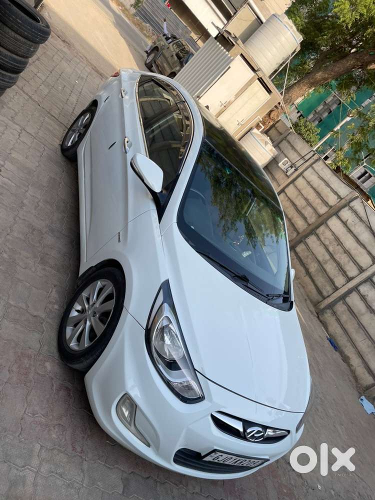 Hyundai Fluidic Verna 2012 Diesel 93800 Km Driven