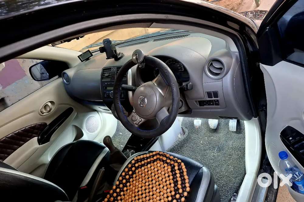 Nissan Sunny 2018