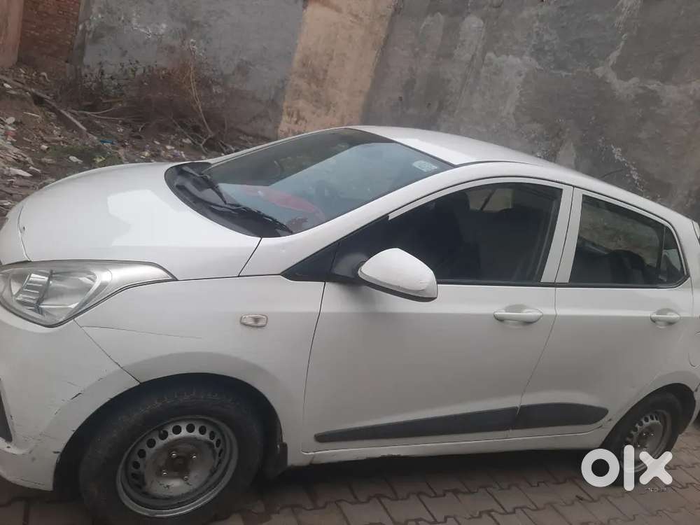 Hyundai Grand I10 2017 Diesel 98000 Km Driven