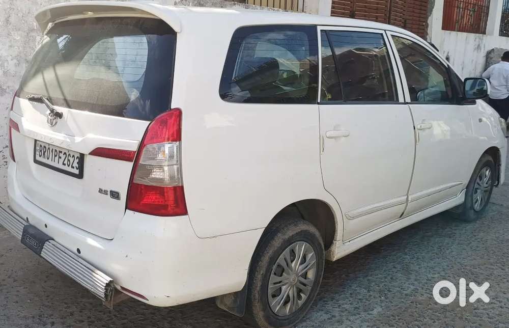 Toyota Innova Hycross 2014 Diesel Variant