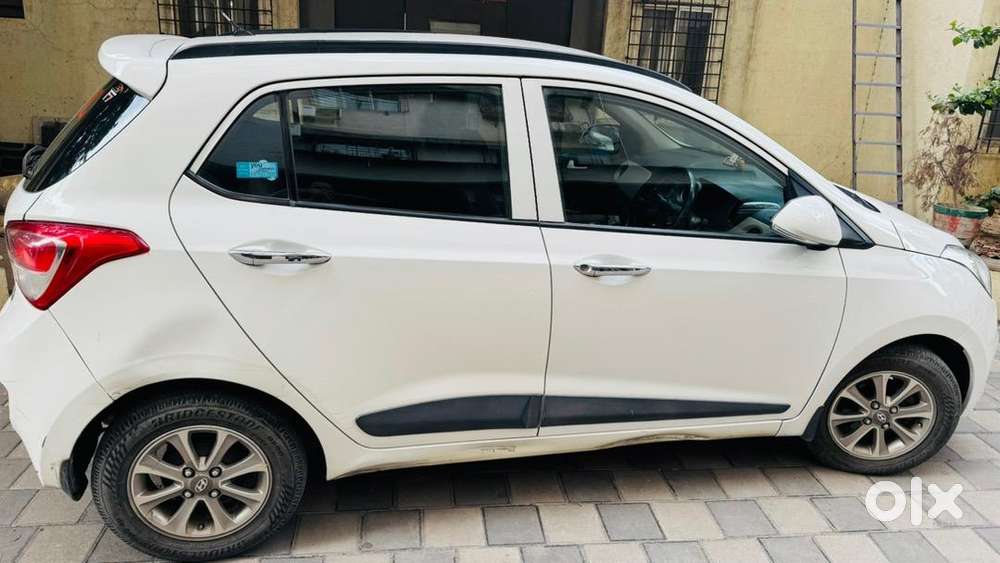 Grand I10 Topend Petrol Manual 2016 Car