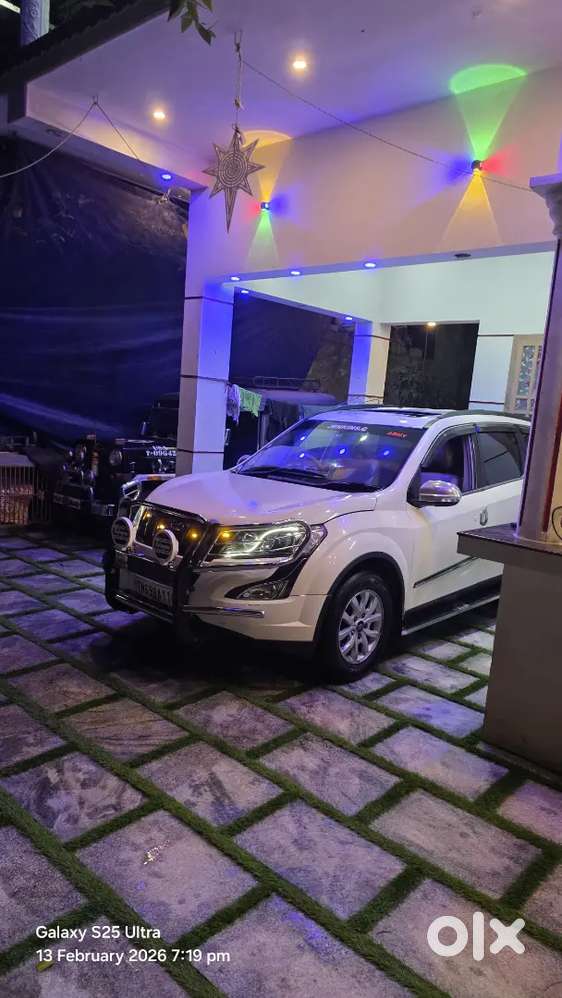 Mahindra Xuv500 W10 Sunroof Top End Model 2015 Diesel 167000 Km Driven