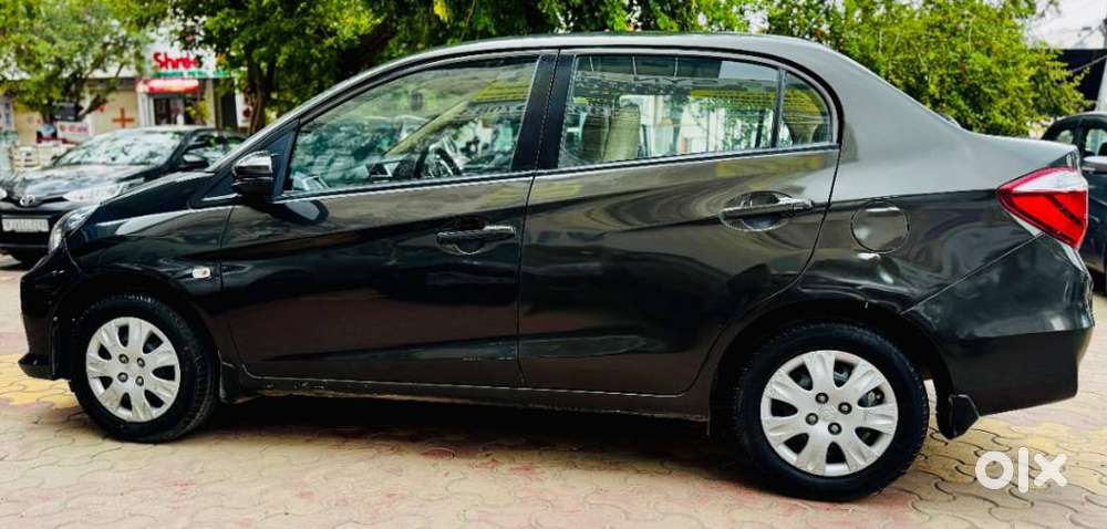 Honda Amaze S Mt I-vtec, 2017, Petrol